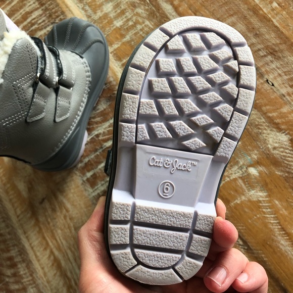 Cat & Jack girls snow boots - Picture 7 of 7